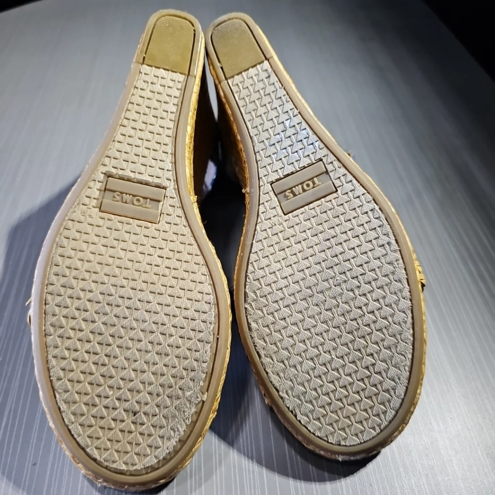 TOMS Blue Wicker Weave Ankle Strap Womens Wedge‎ Open Toe Sandals Shoes Size 6.5